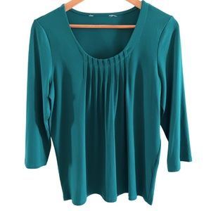 GREEN 3/4 SLEEVE TOP